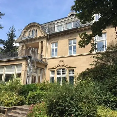 Der Akademie Hotel *